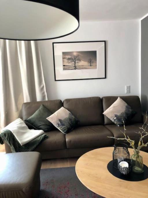 Gemuetliches Einfamilienhaus In Gera Mit 3 Schlafzimmern Mit Garten Und Parkplatz Exterior foto